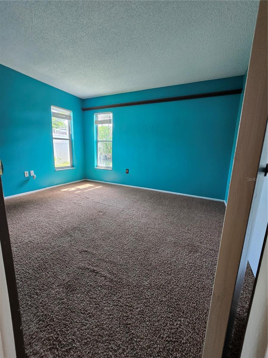 9836 MOREHEAD LN — photo 25