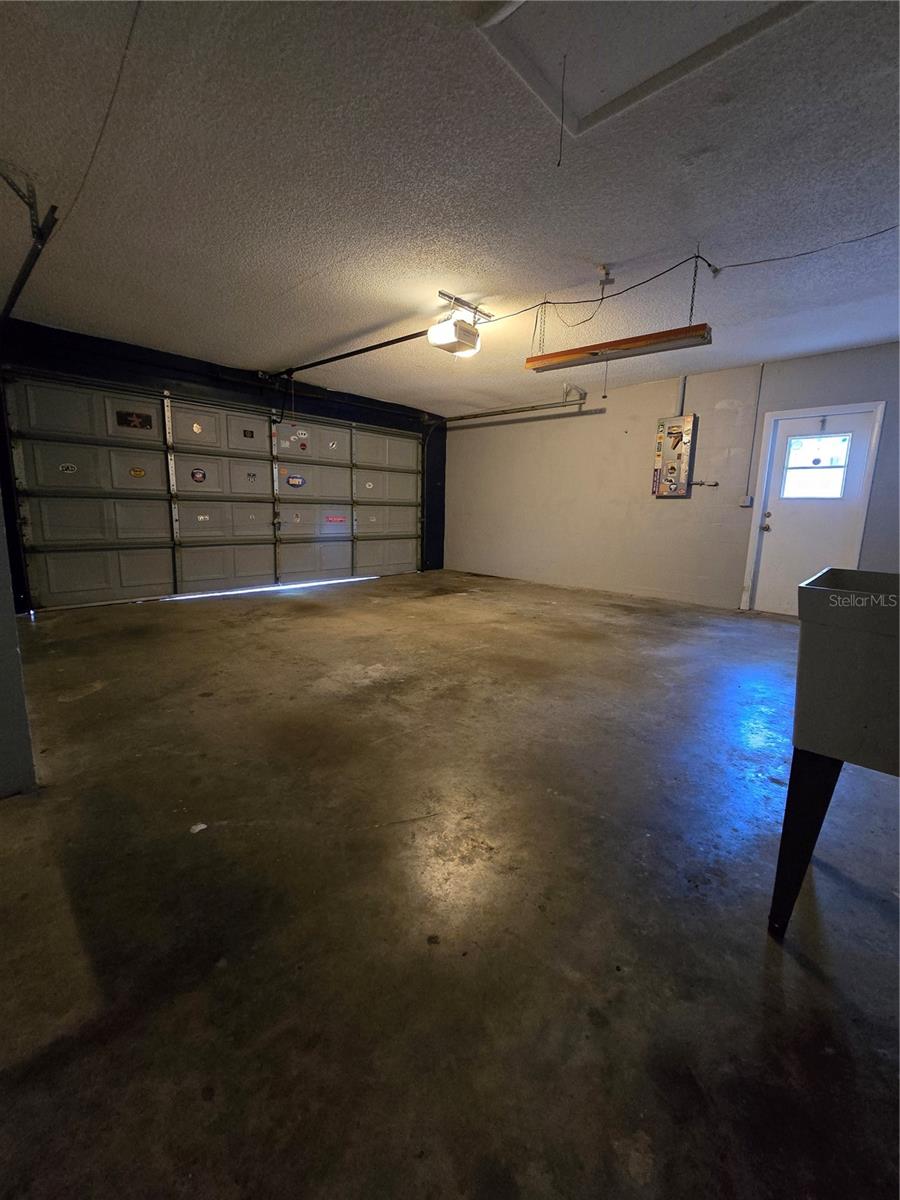9836 MOREHEAD LN — photo 50