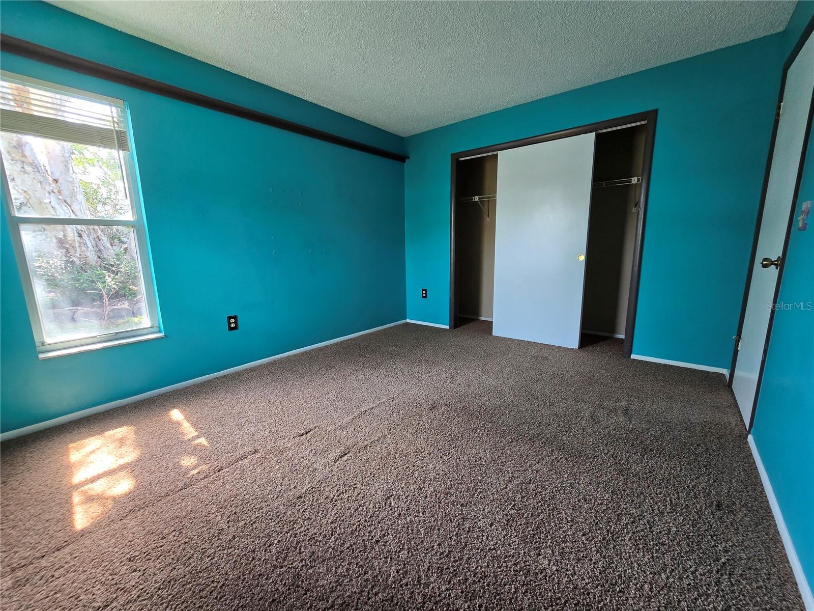 9836 MOREHEAD LN — photo 23
