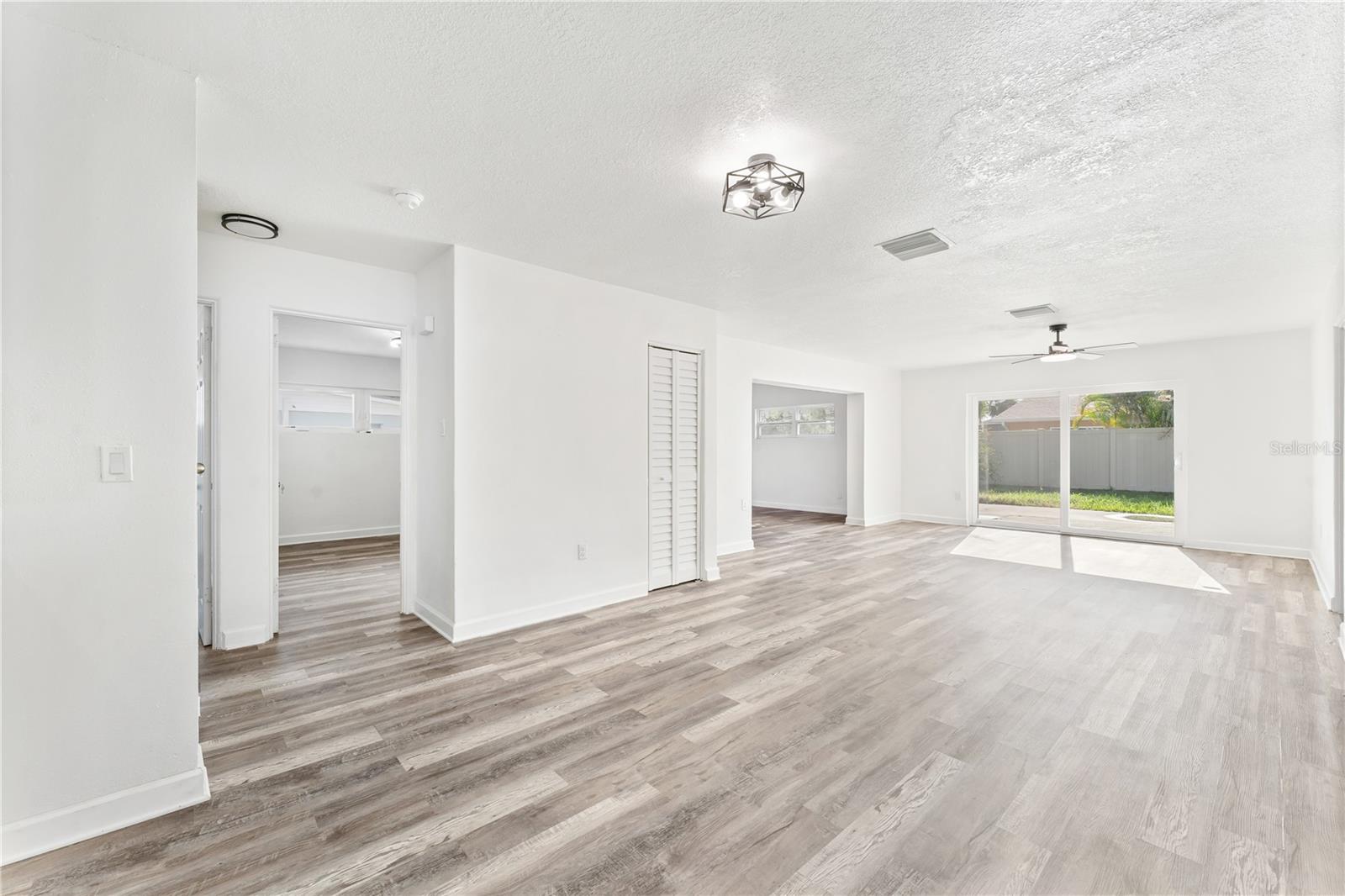 6221 FLORIDA CIR E — photo 13