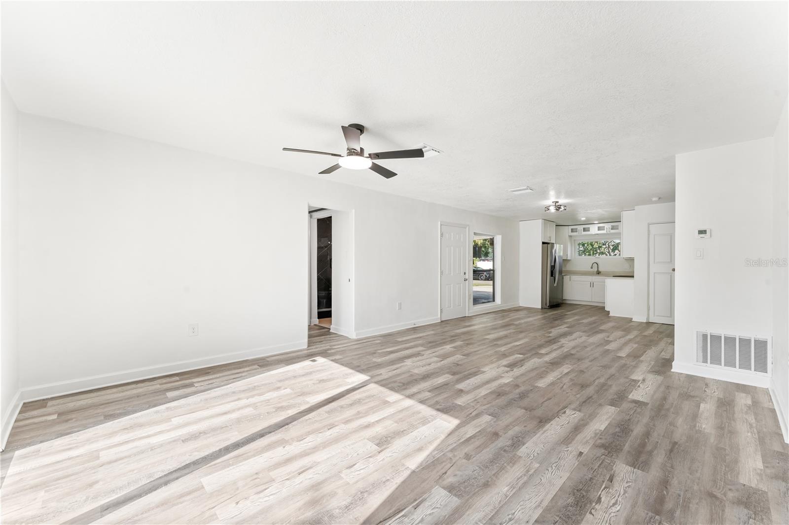 6221 FLORIDA CIR E — photo 7