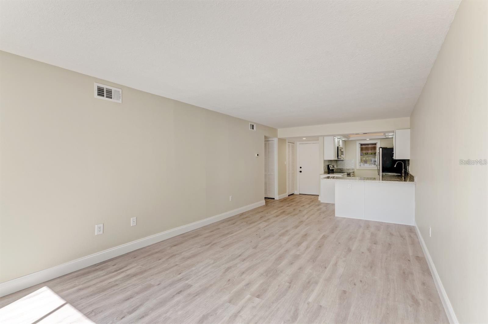 129 TYLER DR #101 — photo 8