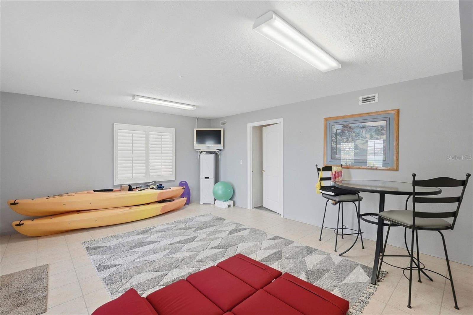 200 BRIGHTWATER DR #10 — photo 33