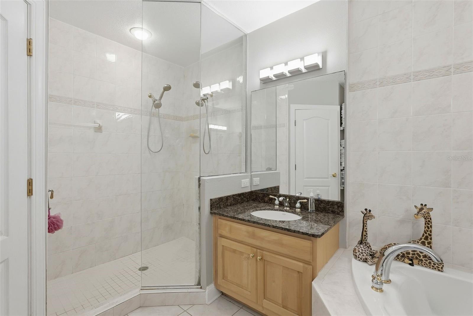 200 BRIGHTWATER DR #10 — photo 23