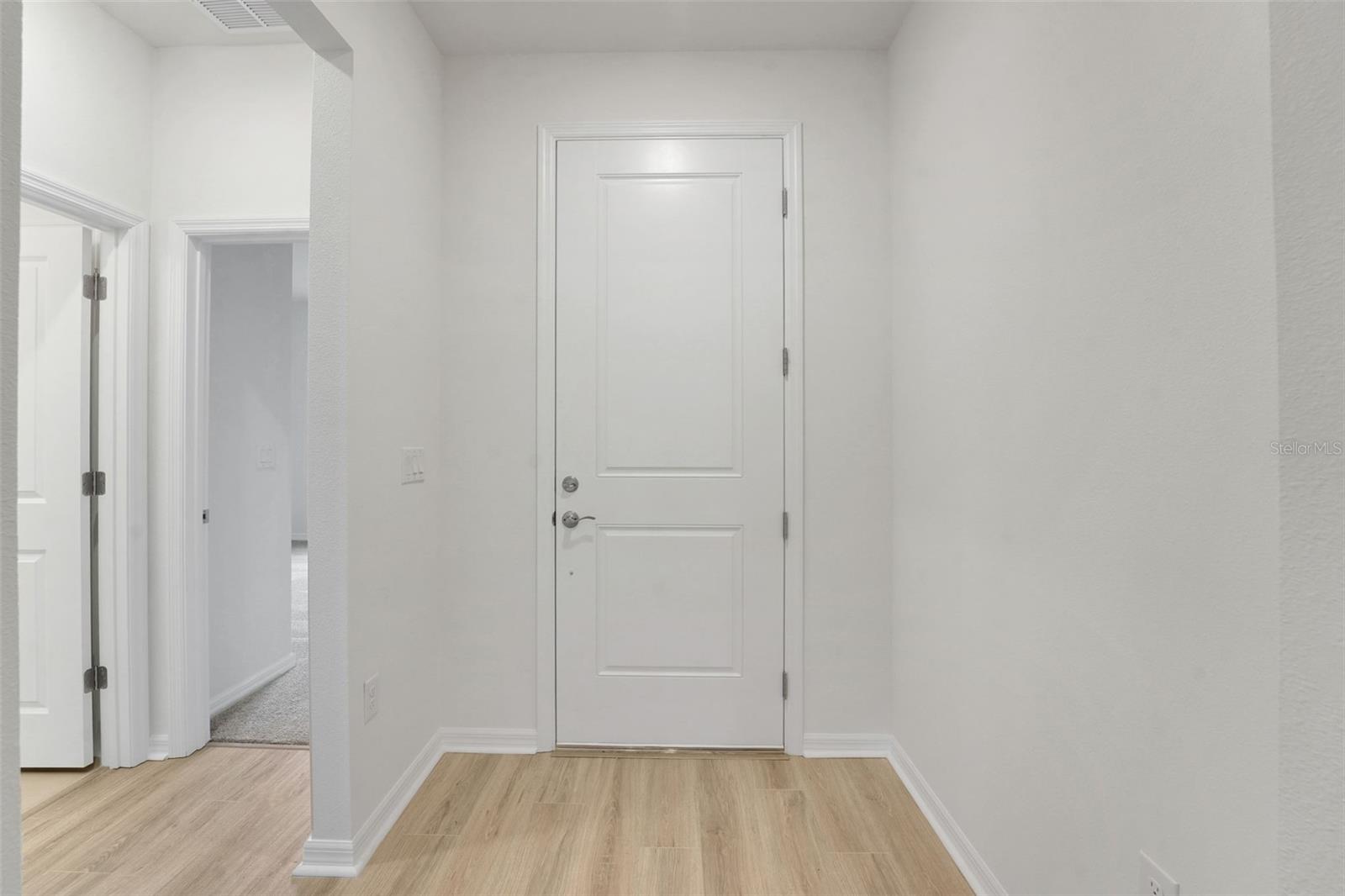 7823 GLEN LILY PL — photo 8