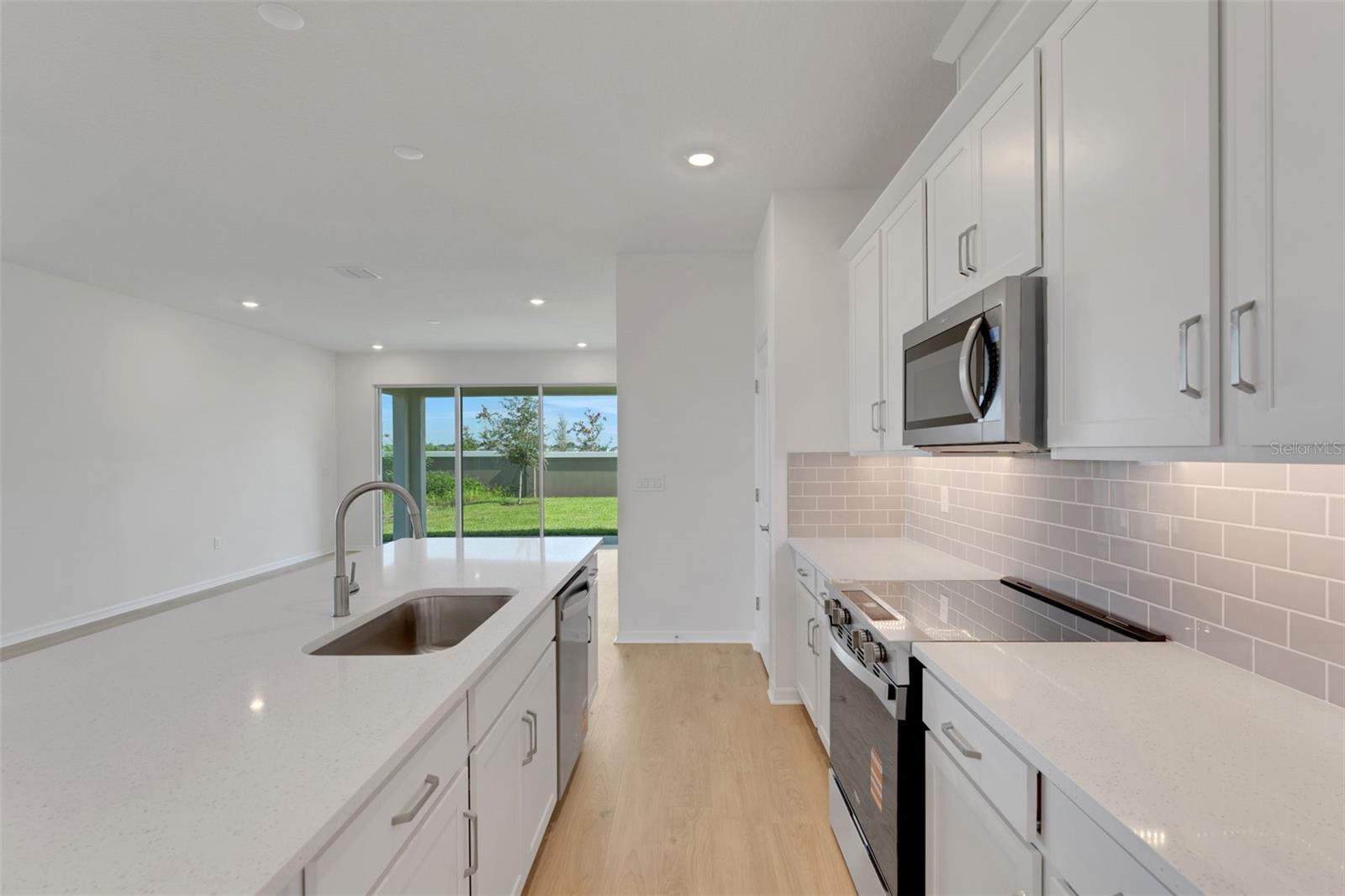 8132 SUNNY POINT TRL — photo 28