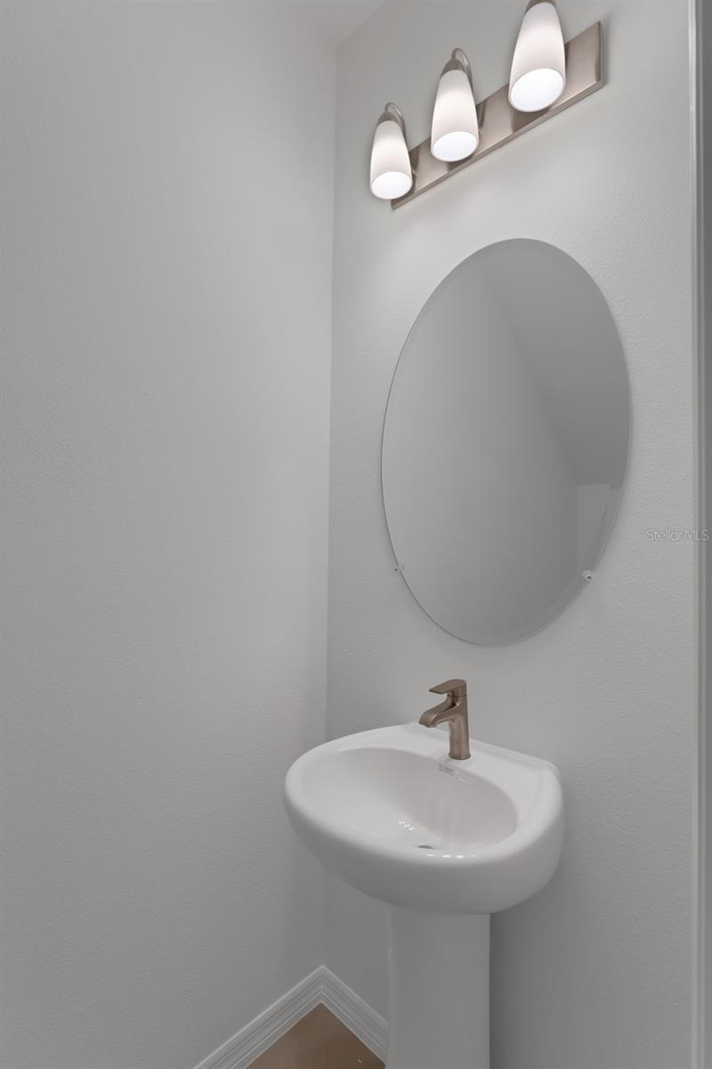 8132 SUNNY POINT TRL — photo 33