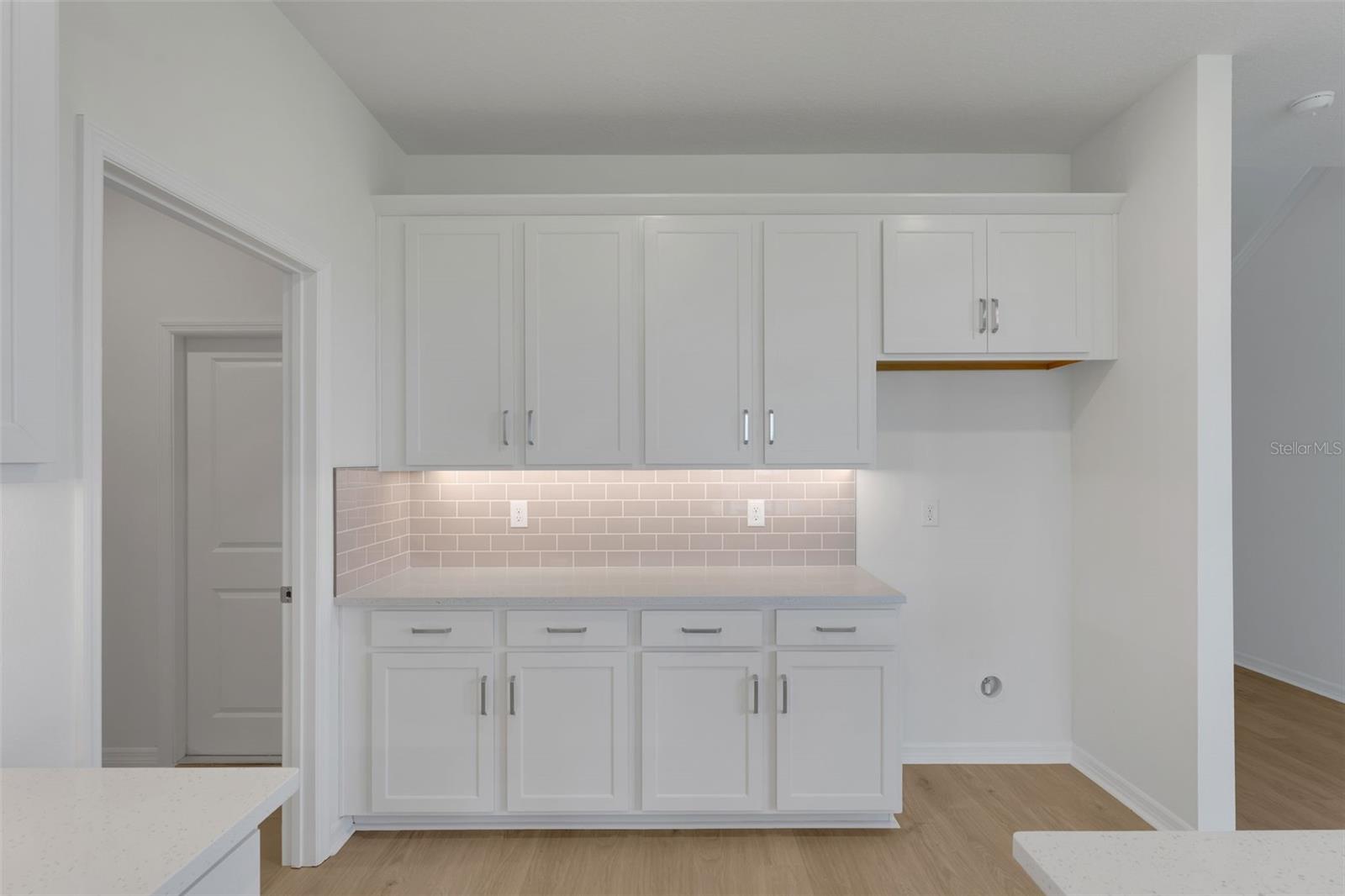 8132 SUNNY POINT TRL — photo 31