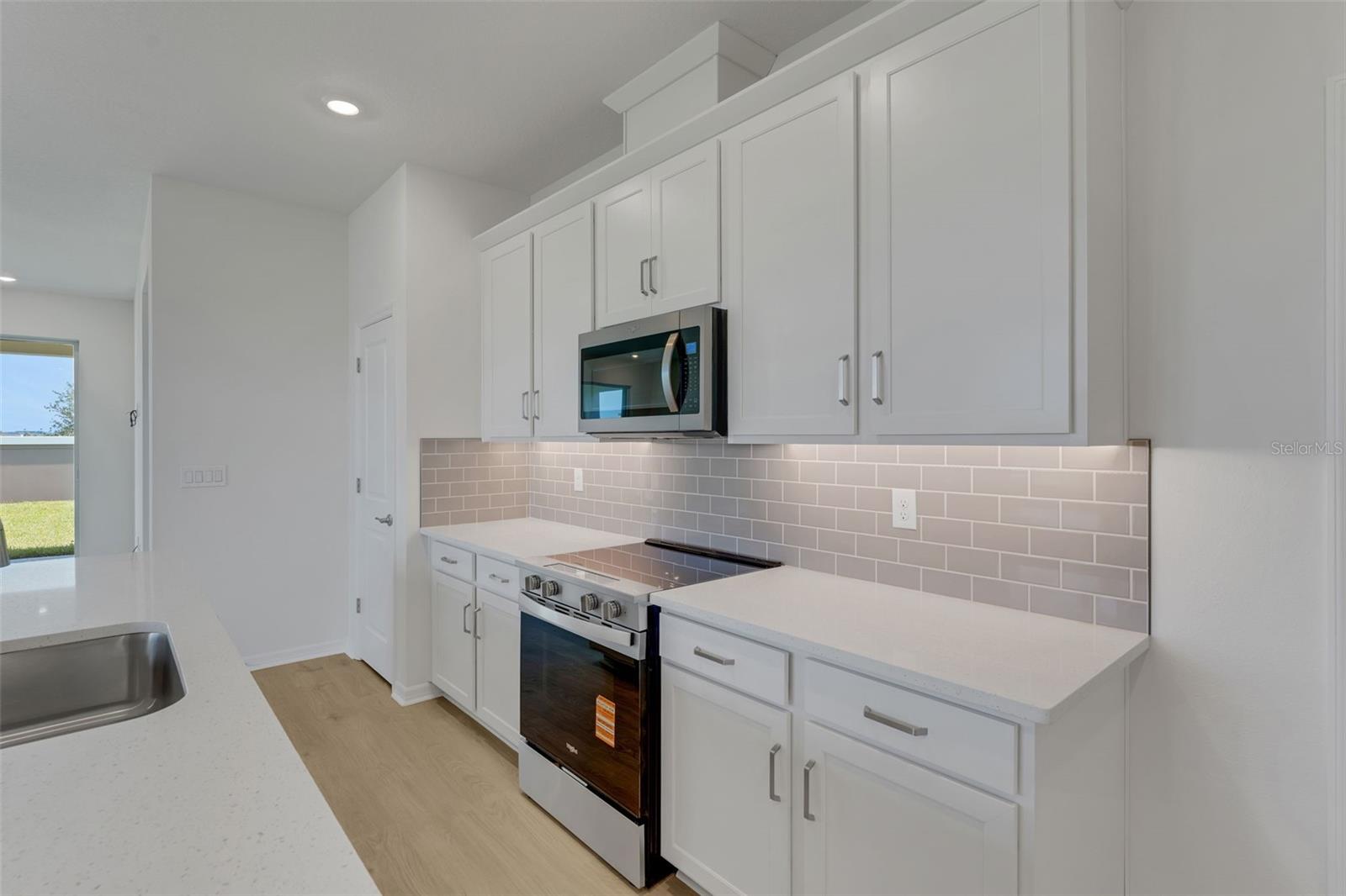 8132 SUNNY POINT TRL — photo 30