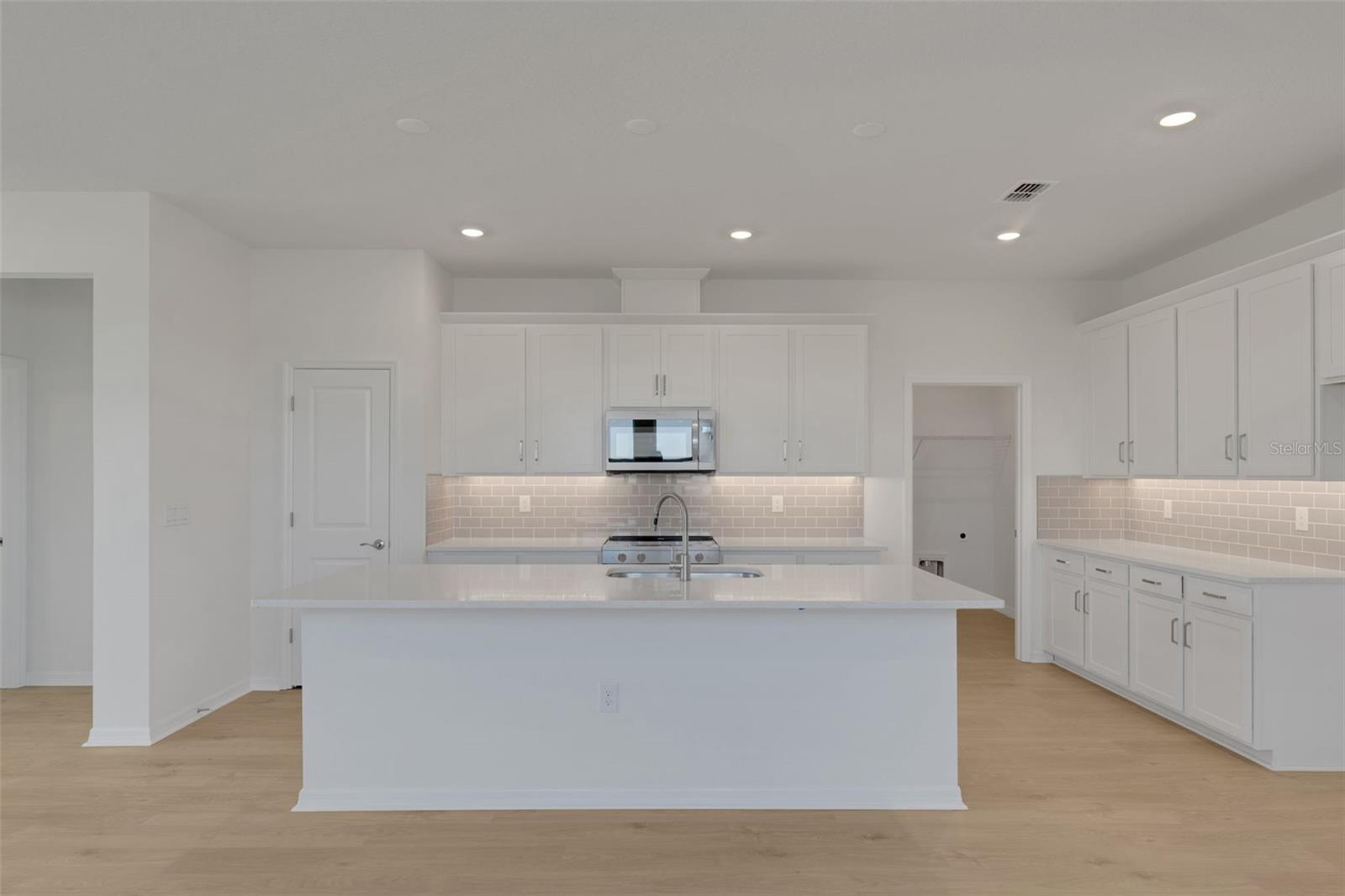 8132 SUNNY POINT TRL — photo 26
