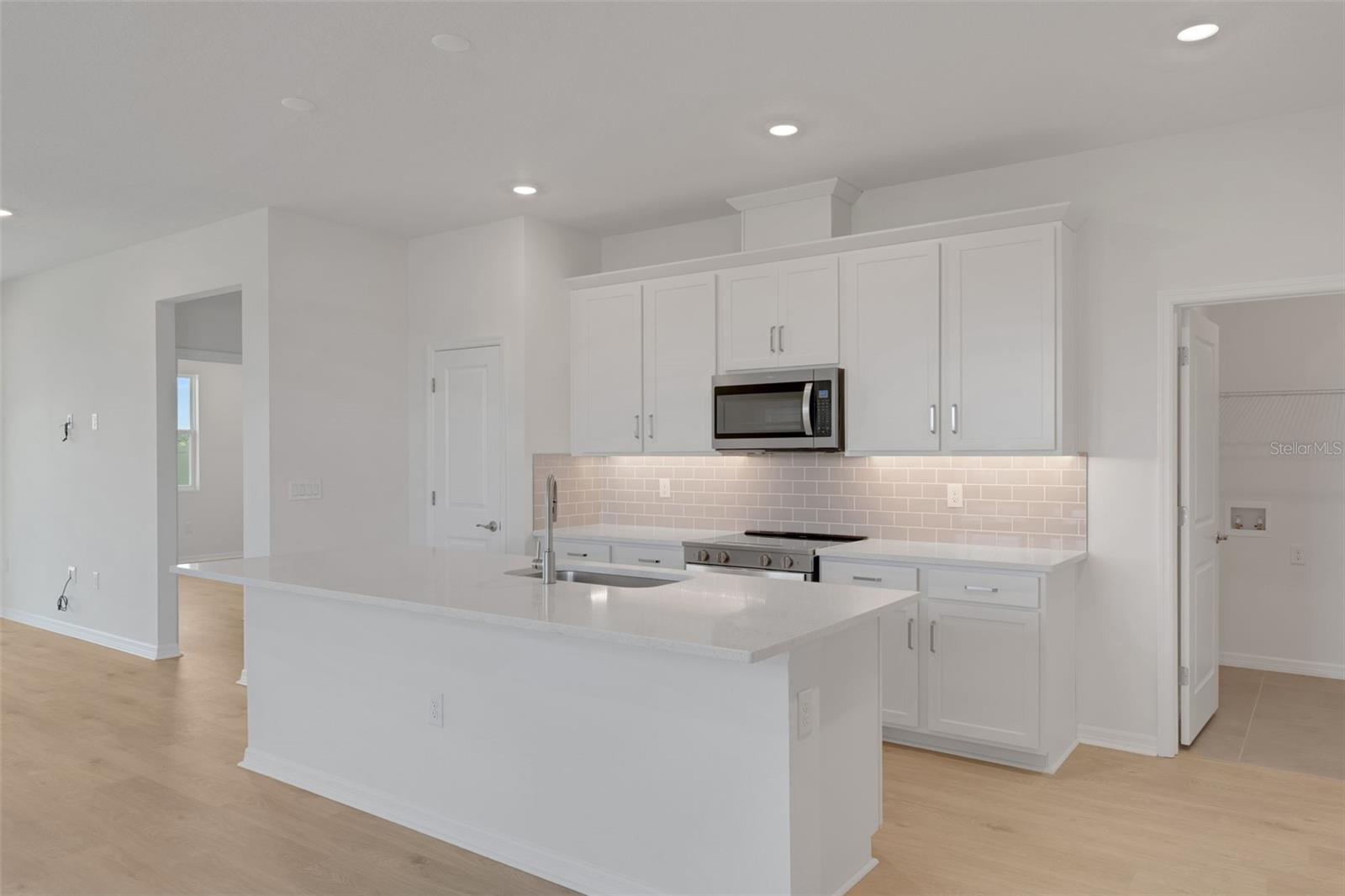 8132 SUNNY POINT TRL — photo 27