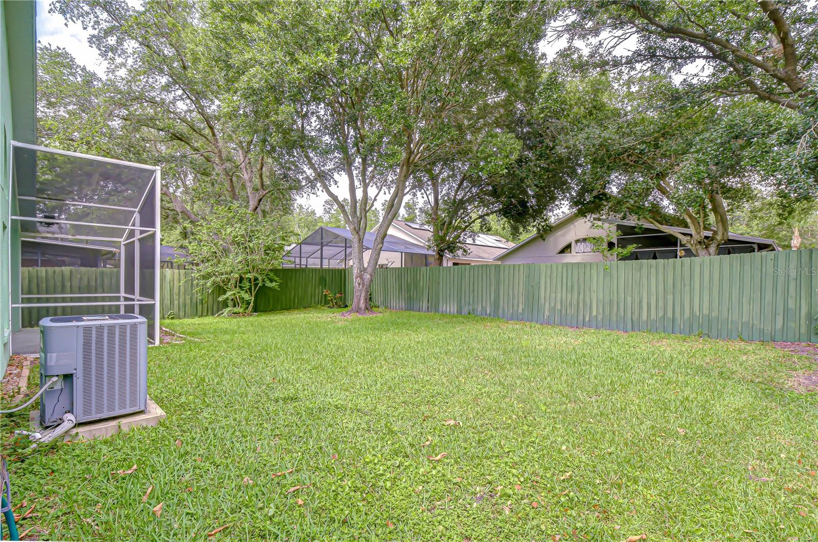 18927 TWINBERRY DR — photo 3
