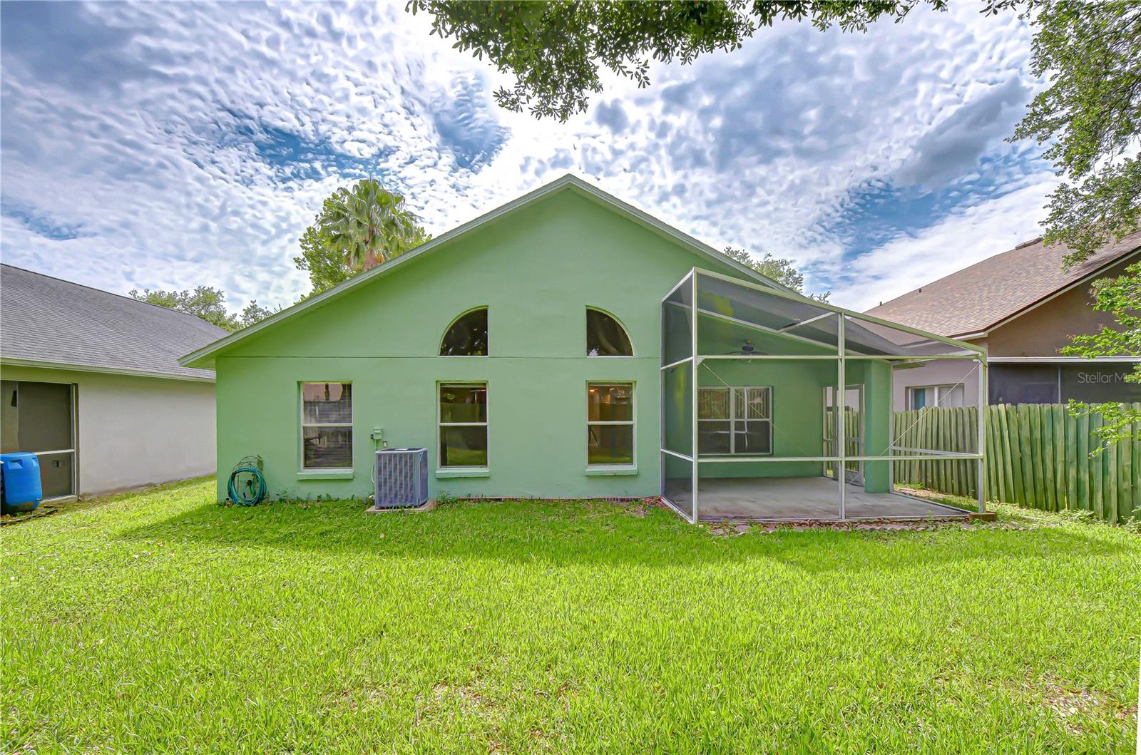 18927 TWINBERRY DR — photo 2