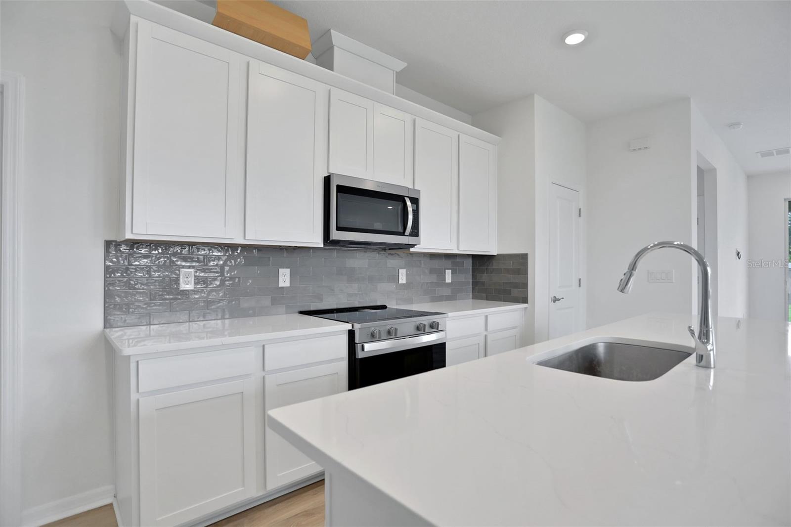 7839 GLEN LILY PL — photo 4