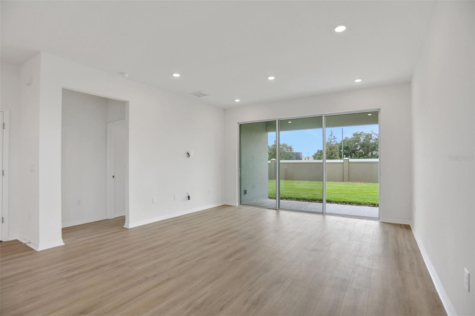 7839 GLEN LILY PL — photo 9