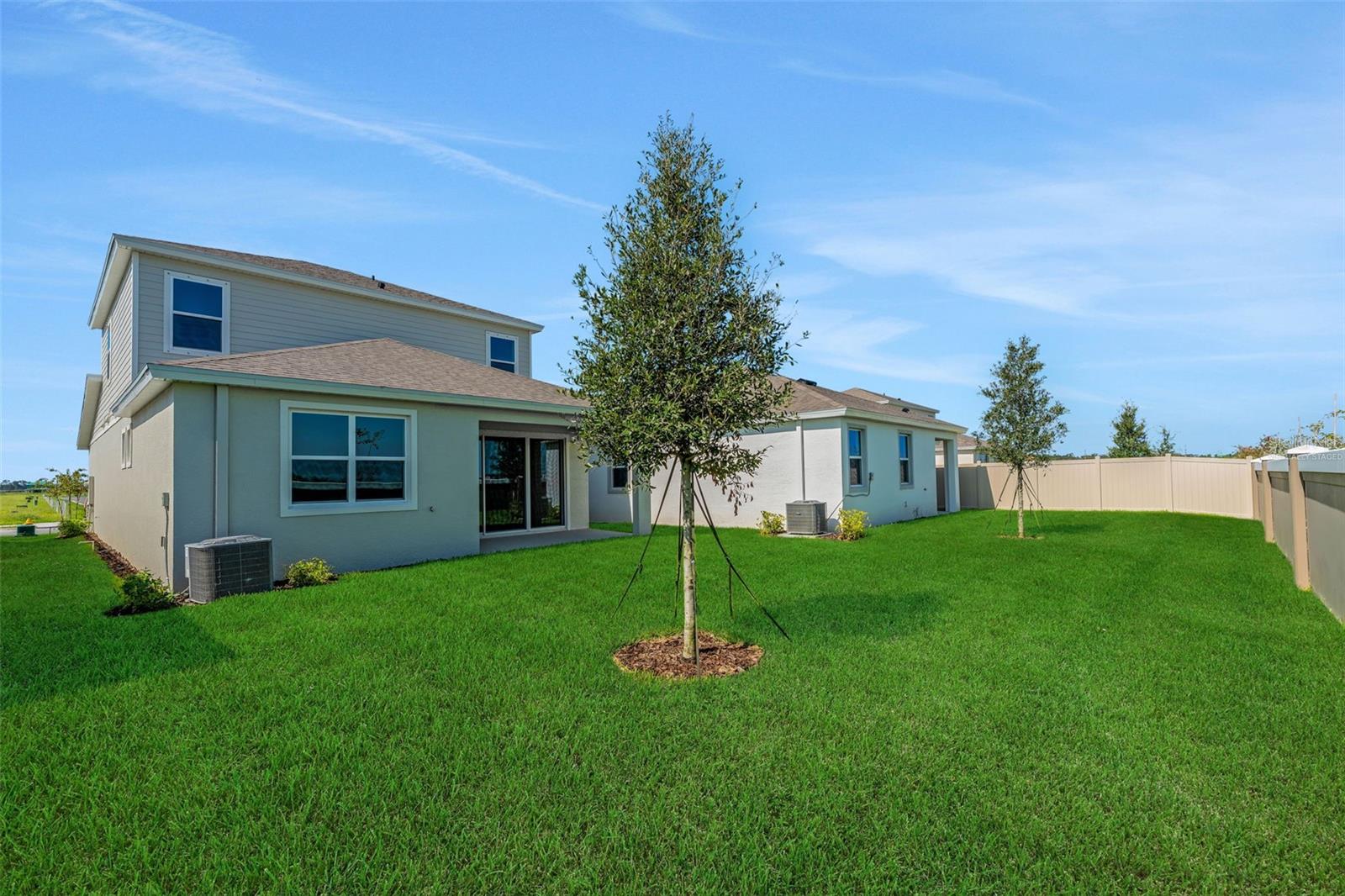 8120 SUNNY POINT TRL — photo 3
