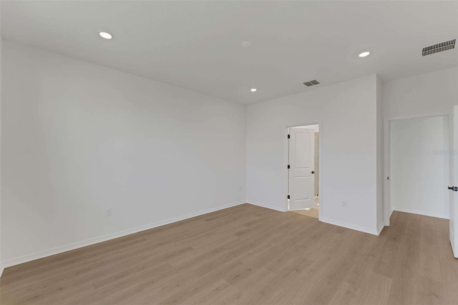 8120 SUNNY POINT TRL — photo 24