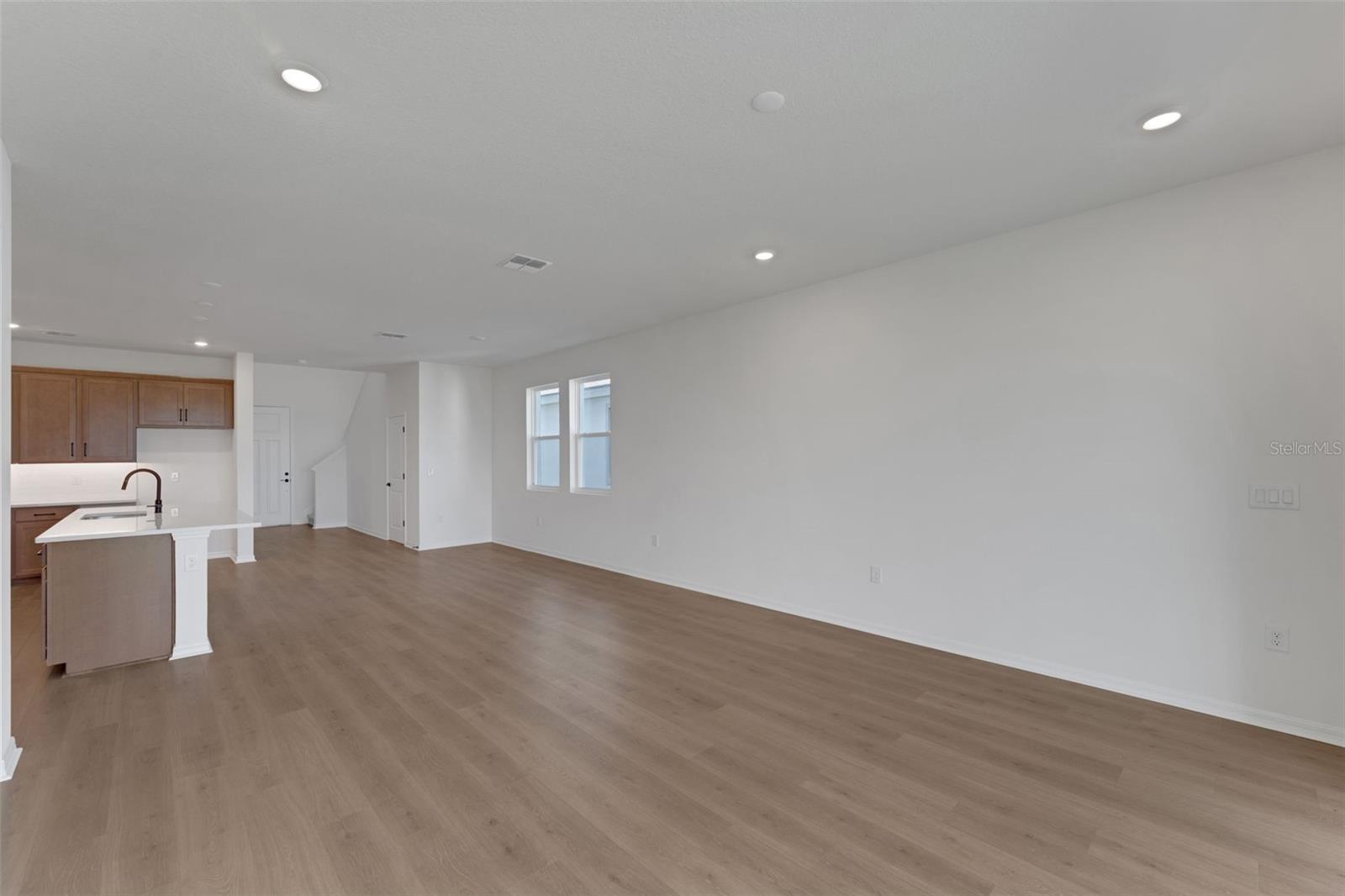 8120 SUNNY POINT TRL — photo 12