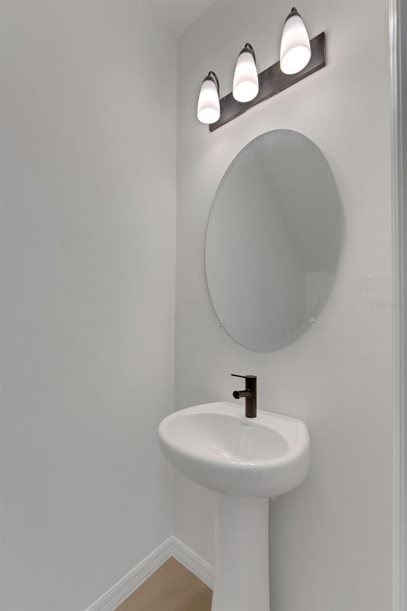 8120 SUNNY POINT TRL — photo 31