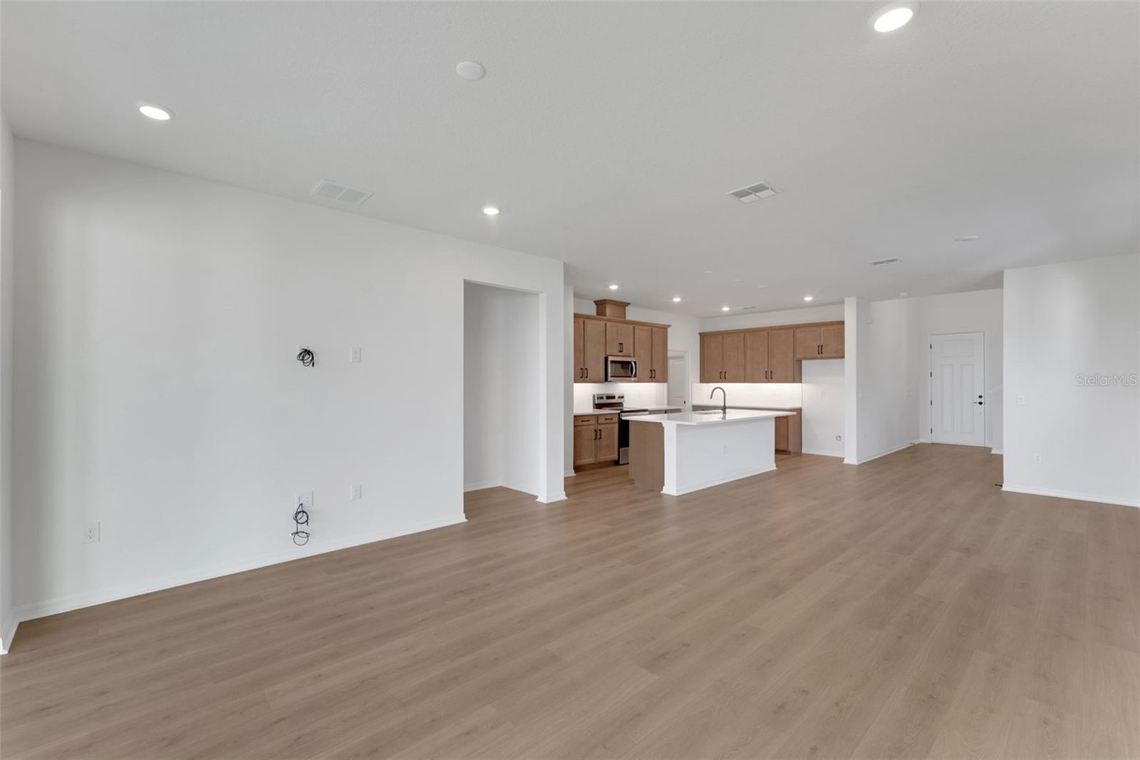 8120 SUNNY POINT TRL — photo 13