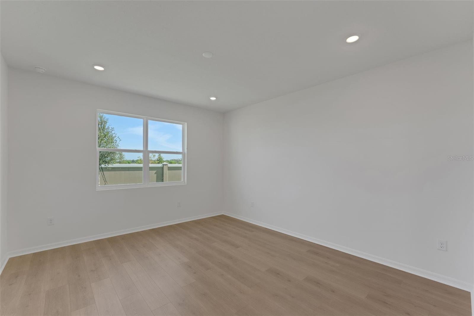 8120 SUNNY POINT TRL — photo 22