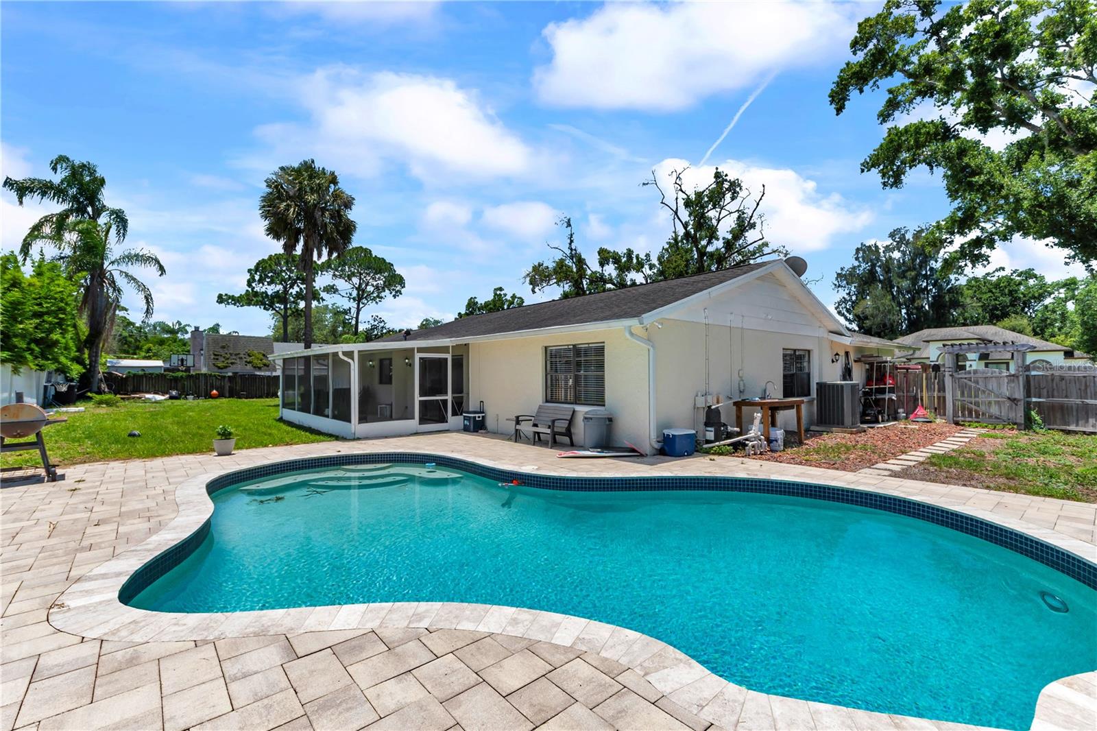 13603 WESTSHIRE DR — photo 13
