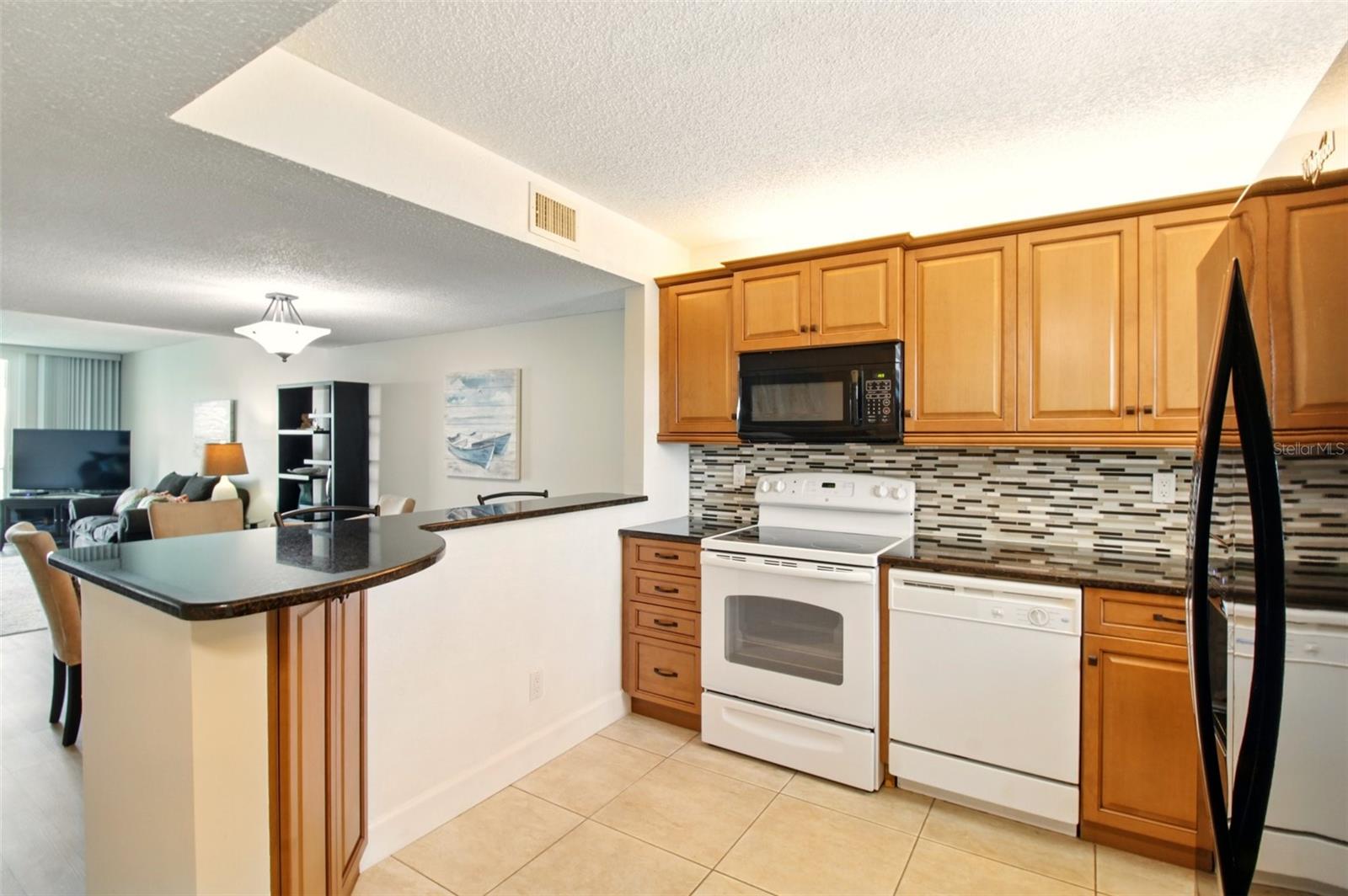7625 SUN ISLAND DR S #304 — photo 9