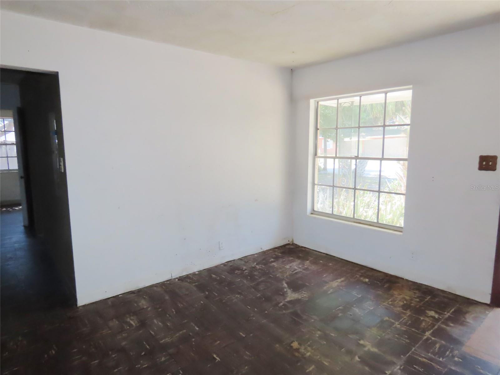 3911 W LEILA AVE — photo 6
