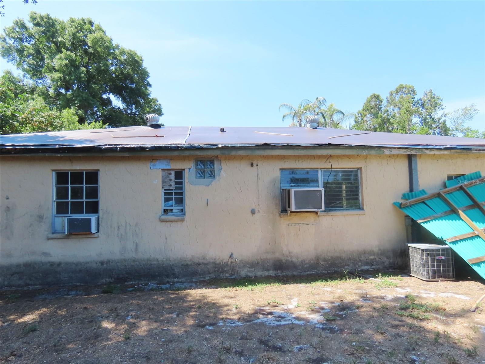3911 W LEILA AVE — photo 5
