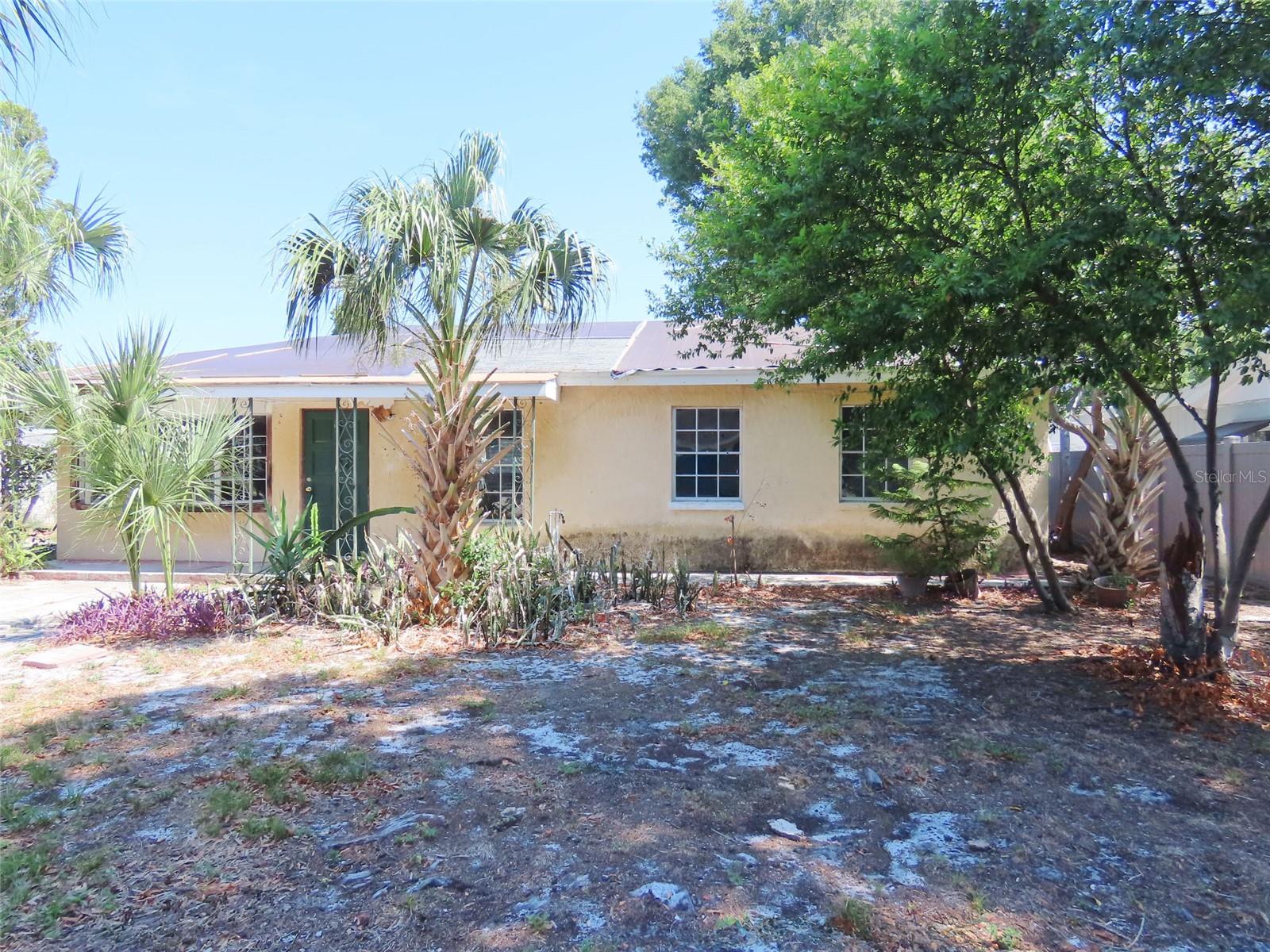 3911 W LEILA AVE — photo 3