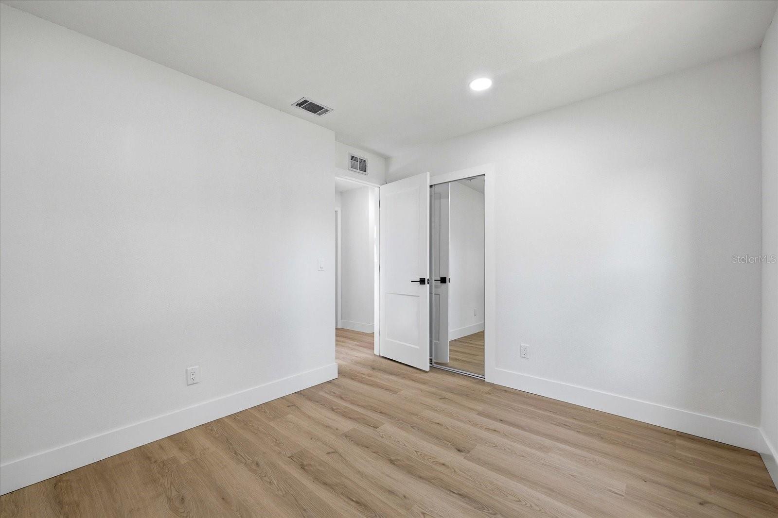 3304 KING RICHARD CT — photo 20