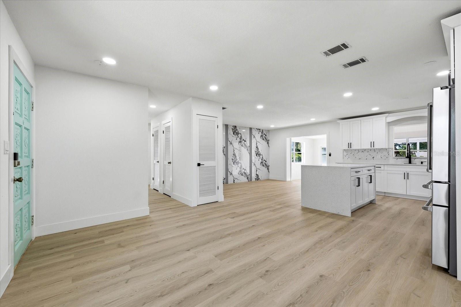 3304 KING RICHARD CT — photo 16