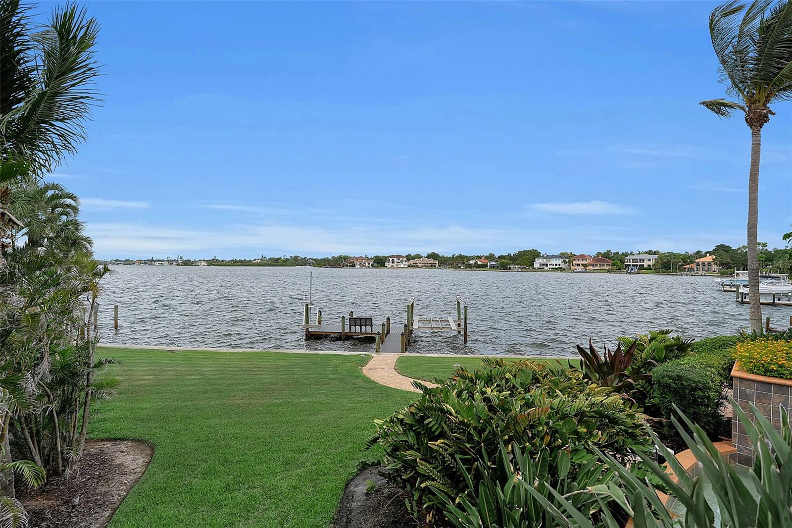 1541 CARIBBEAN DR — photo 17