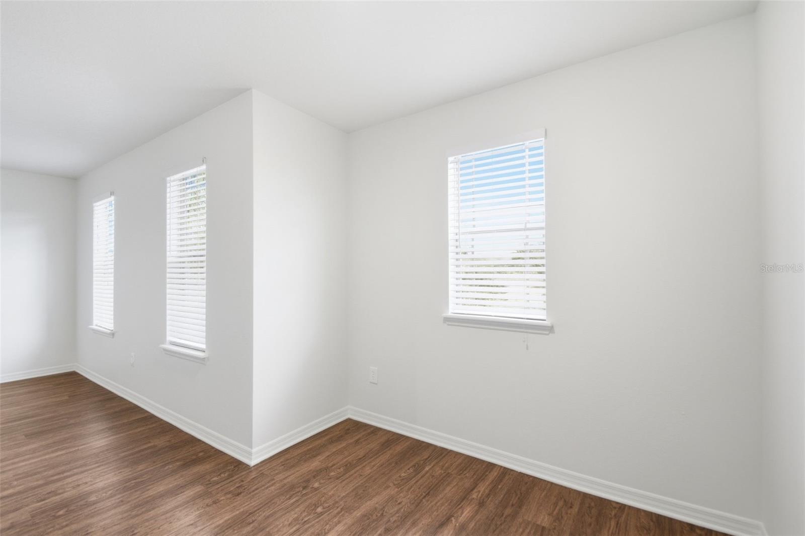 5654 AARON CT — photo 34