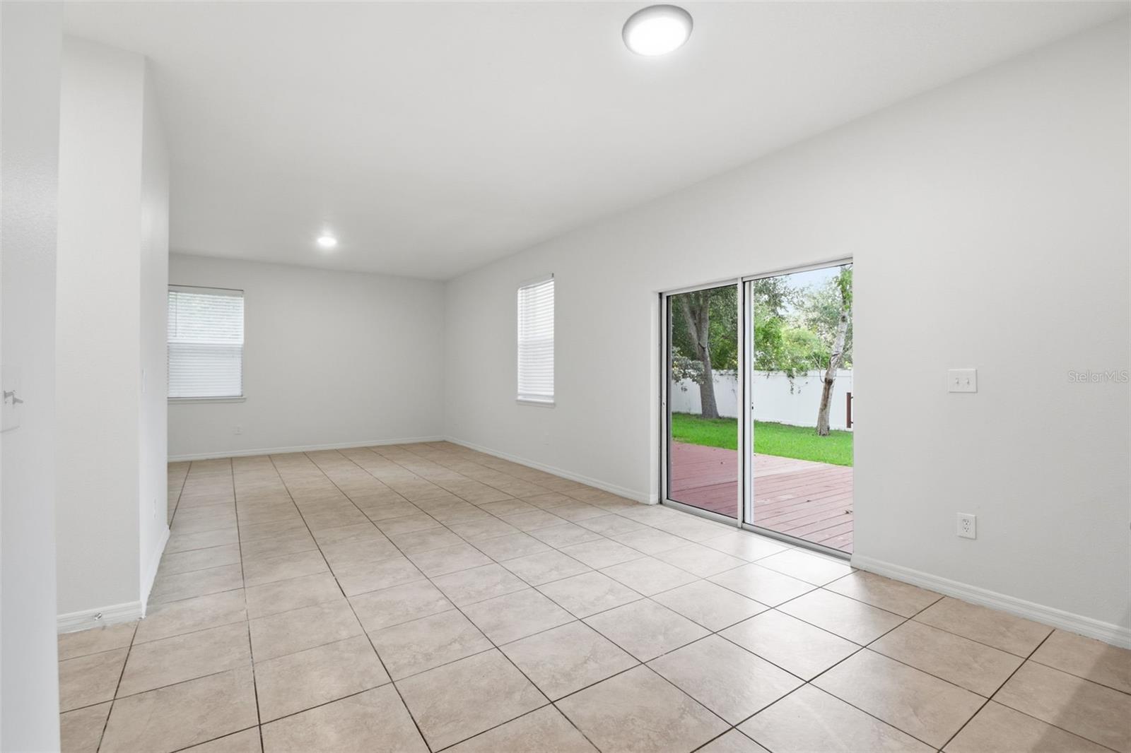5654 AARON CT — photo 9