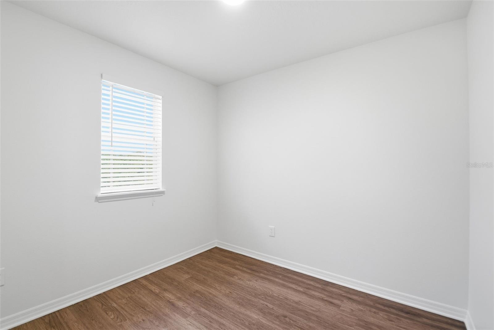5654 AARON CT — photo 33
