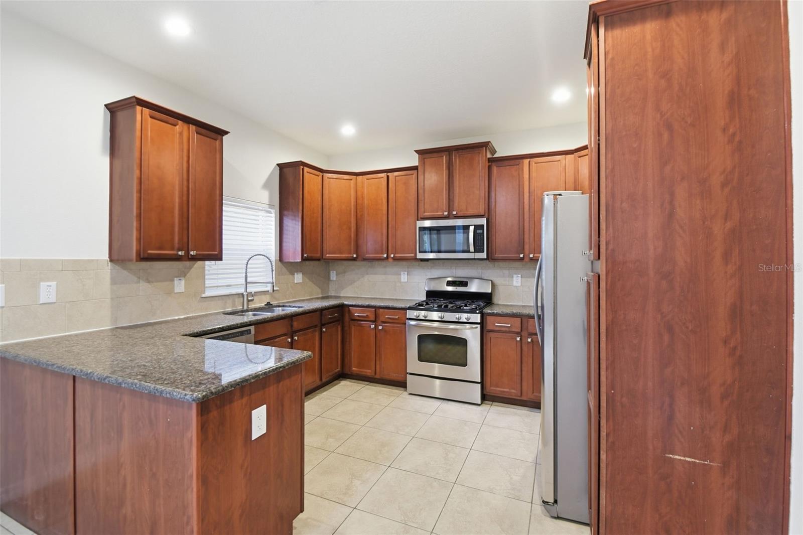 5654 AARON CT — photo 14