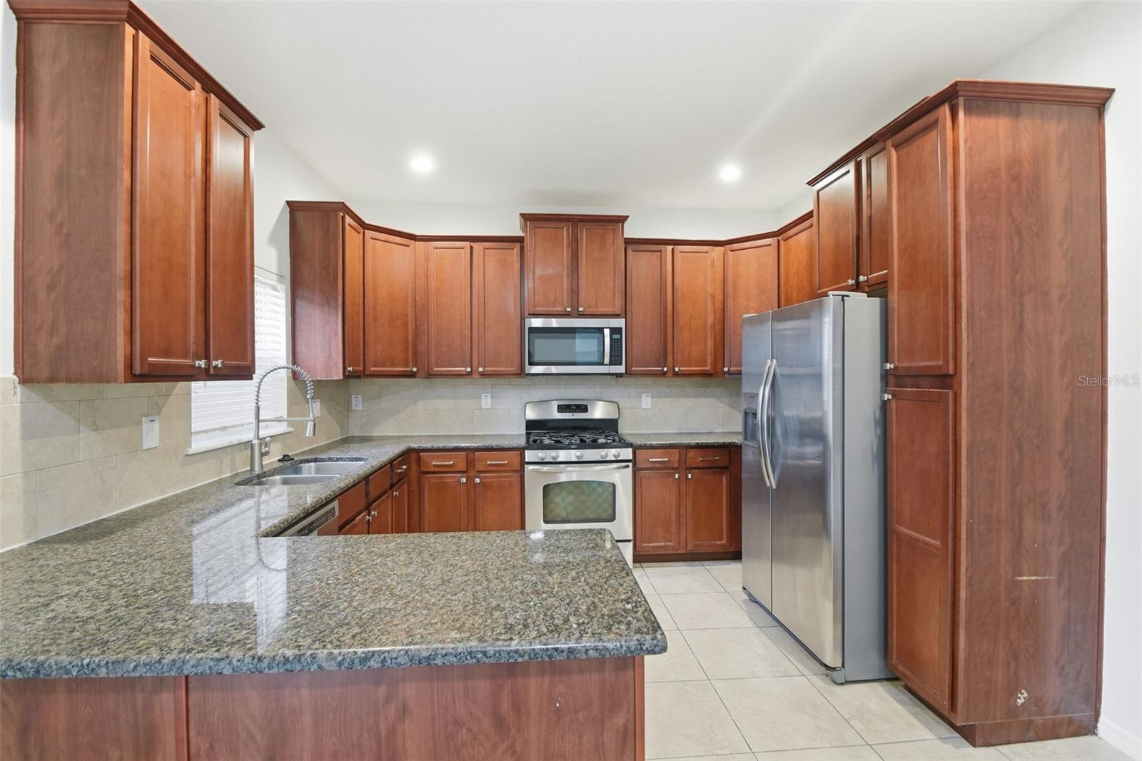 5654 AARON CT — photo 16