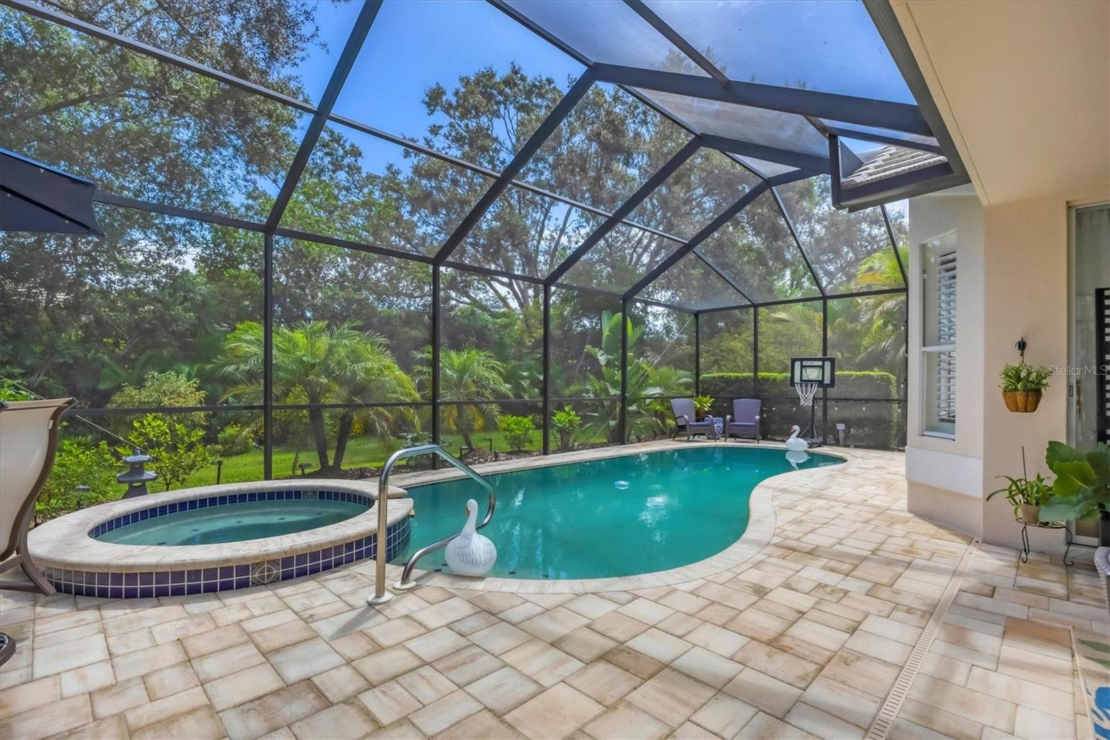 7916 HAMPTON CT — photo 36