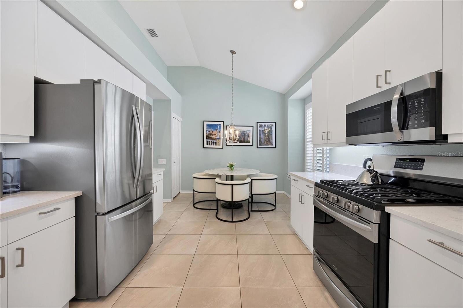 7916 HAMPTON CT — photo 14