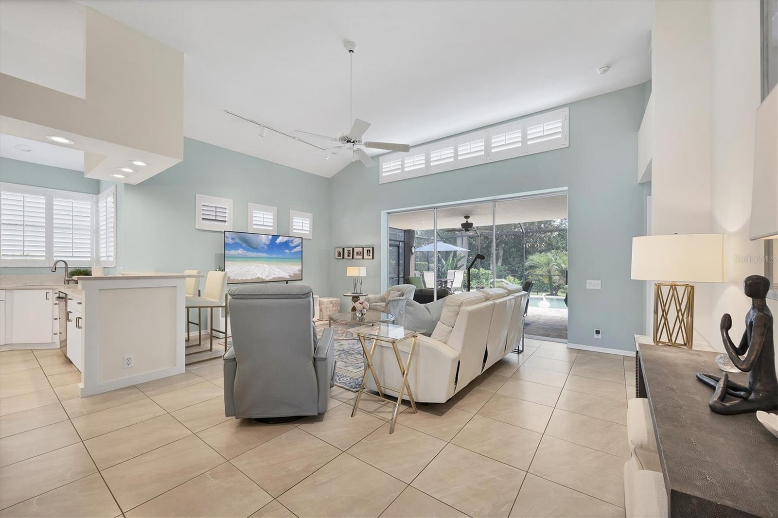 7916 HAMPTON CT — photo 6