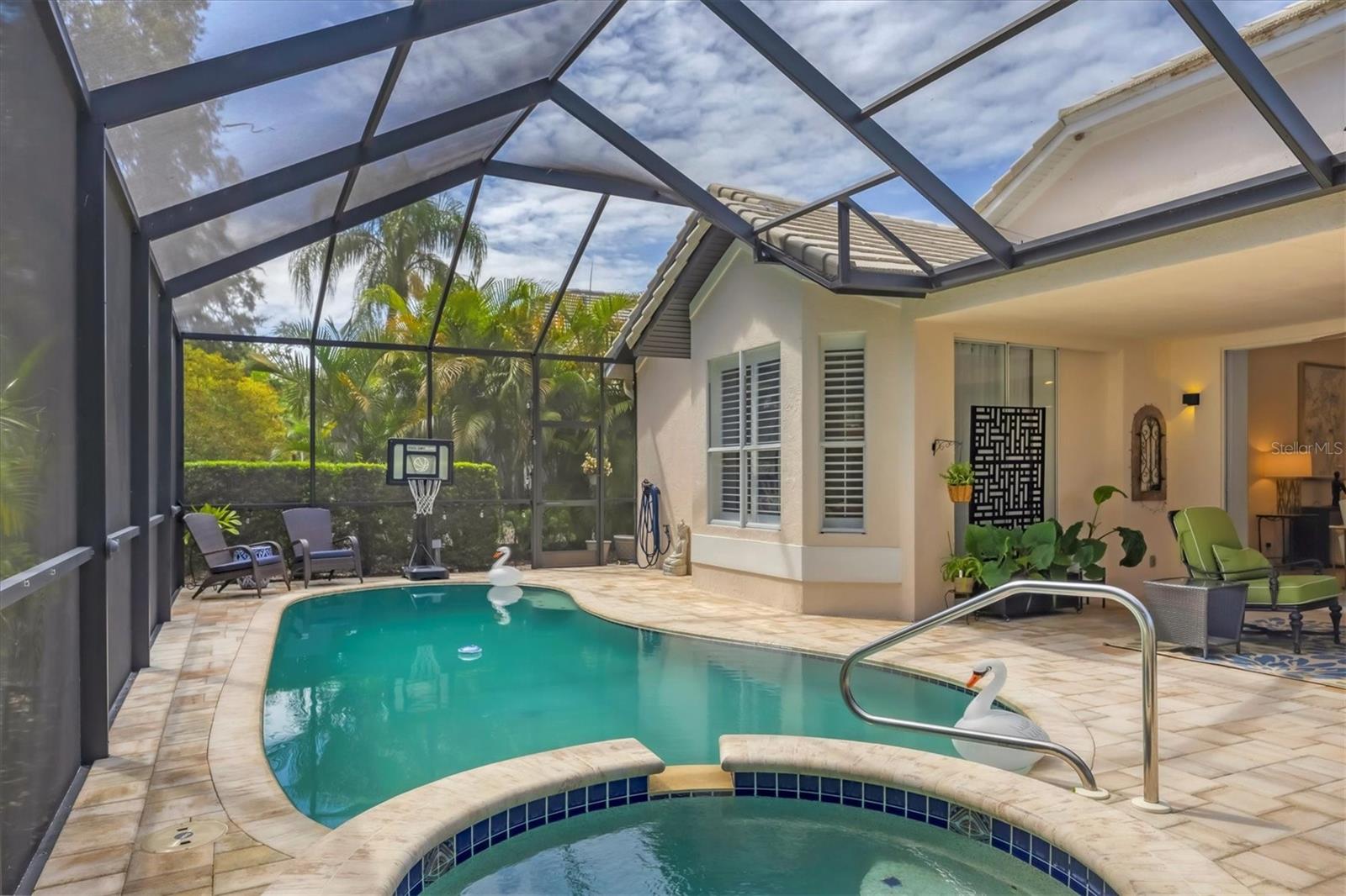 7916 HAMPTON CT — photo 38