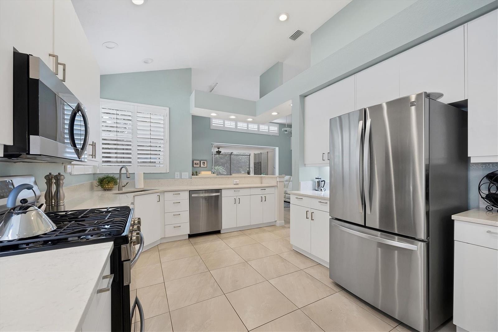 7916 HAMPTON CT — photo 13