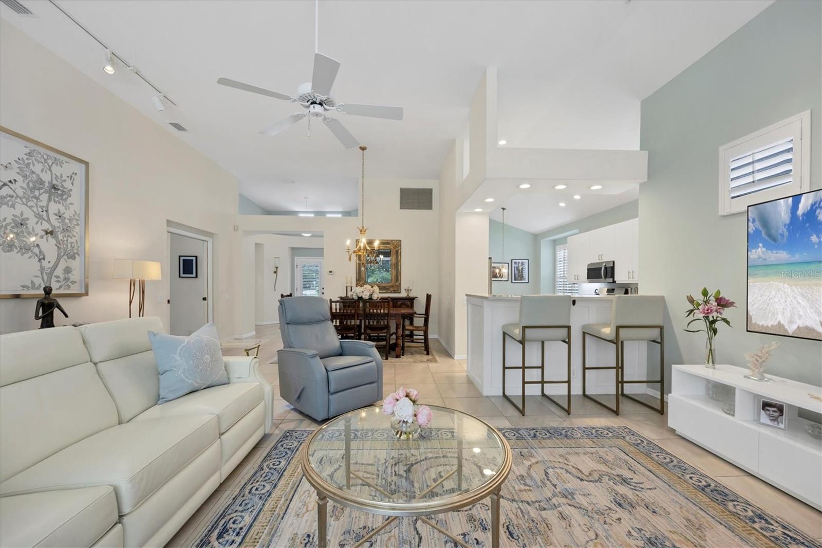7916 HAMPTON CT — photo 9
