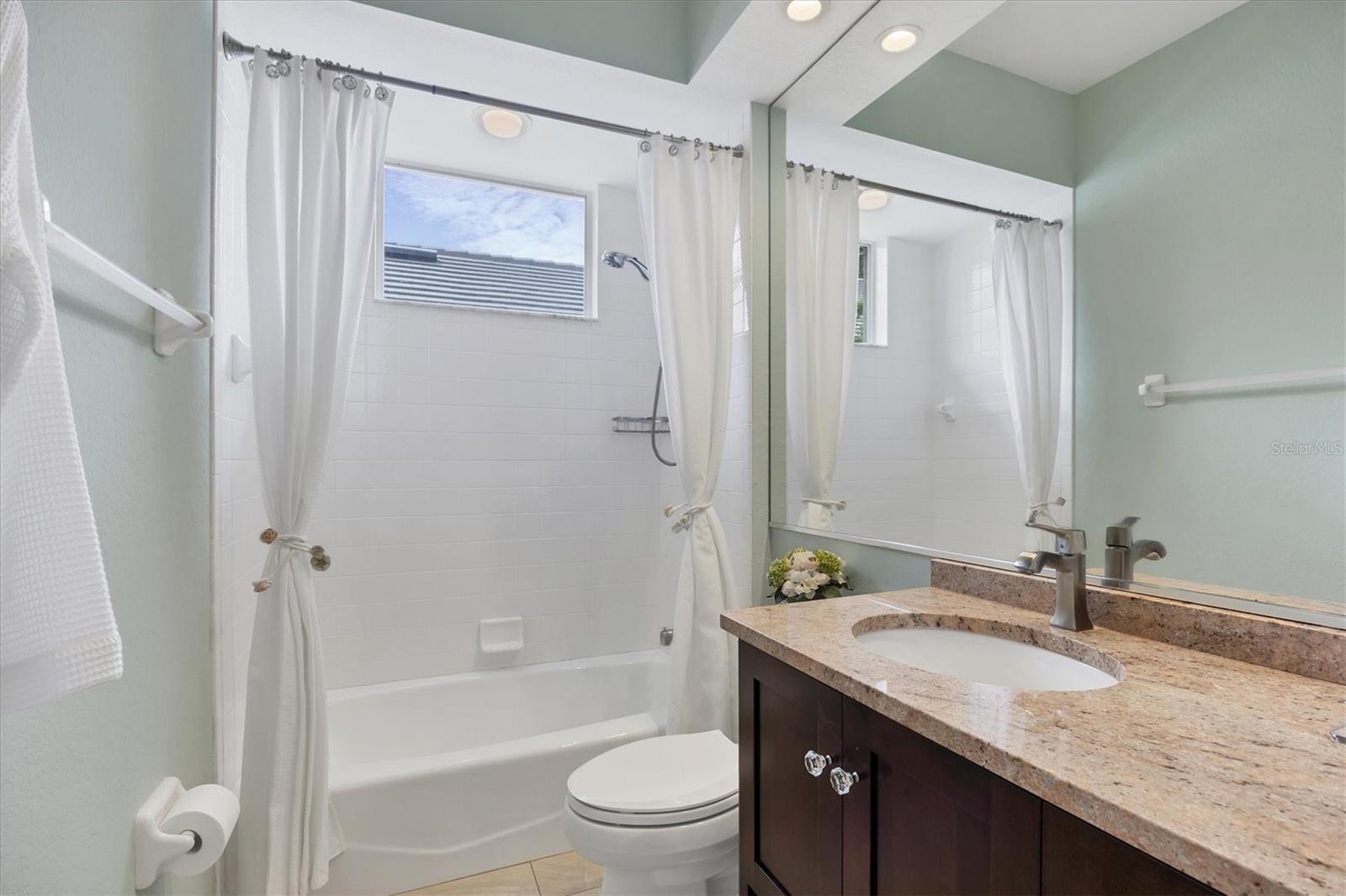7916 HAMPTON CT — photo 27