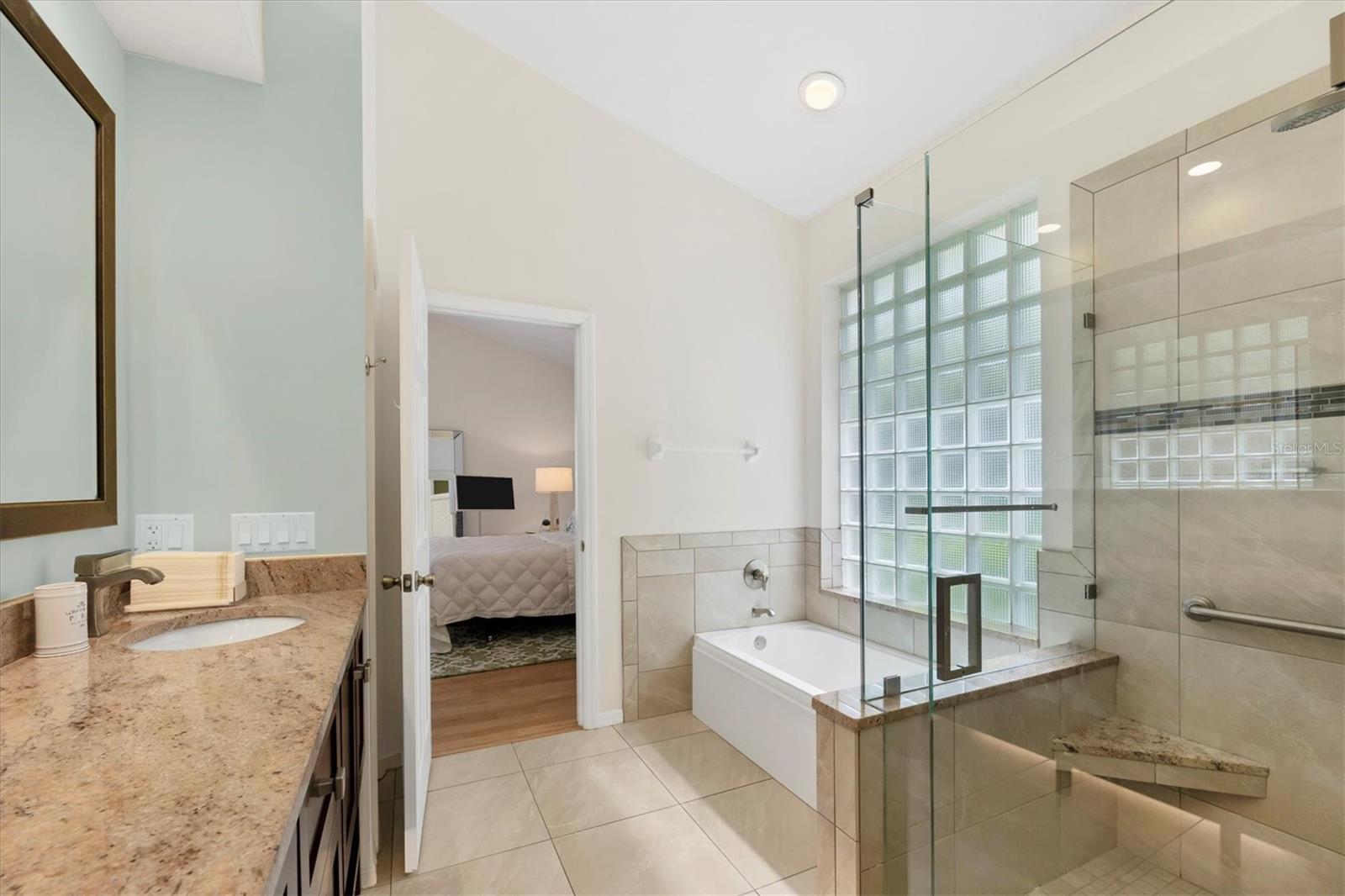7916 HAMPTON CT — photo 24