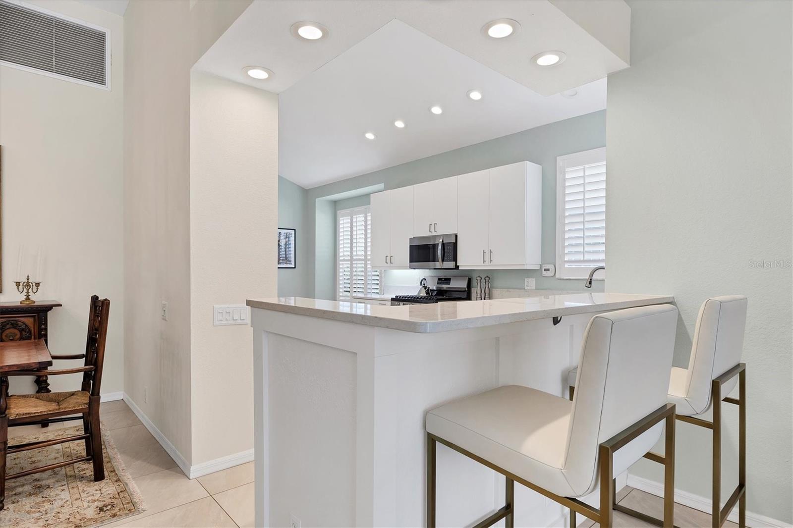 7916 HAMPTON CT — photo 11