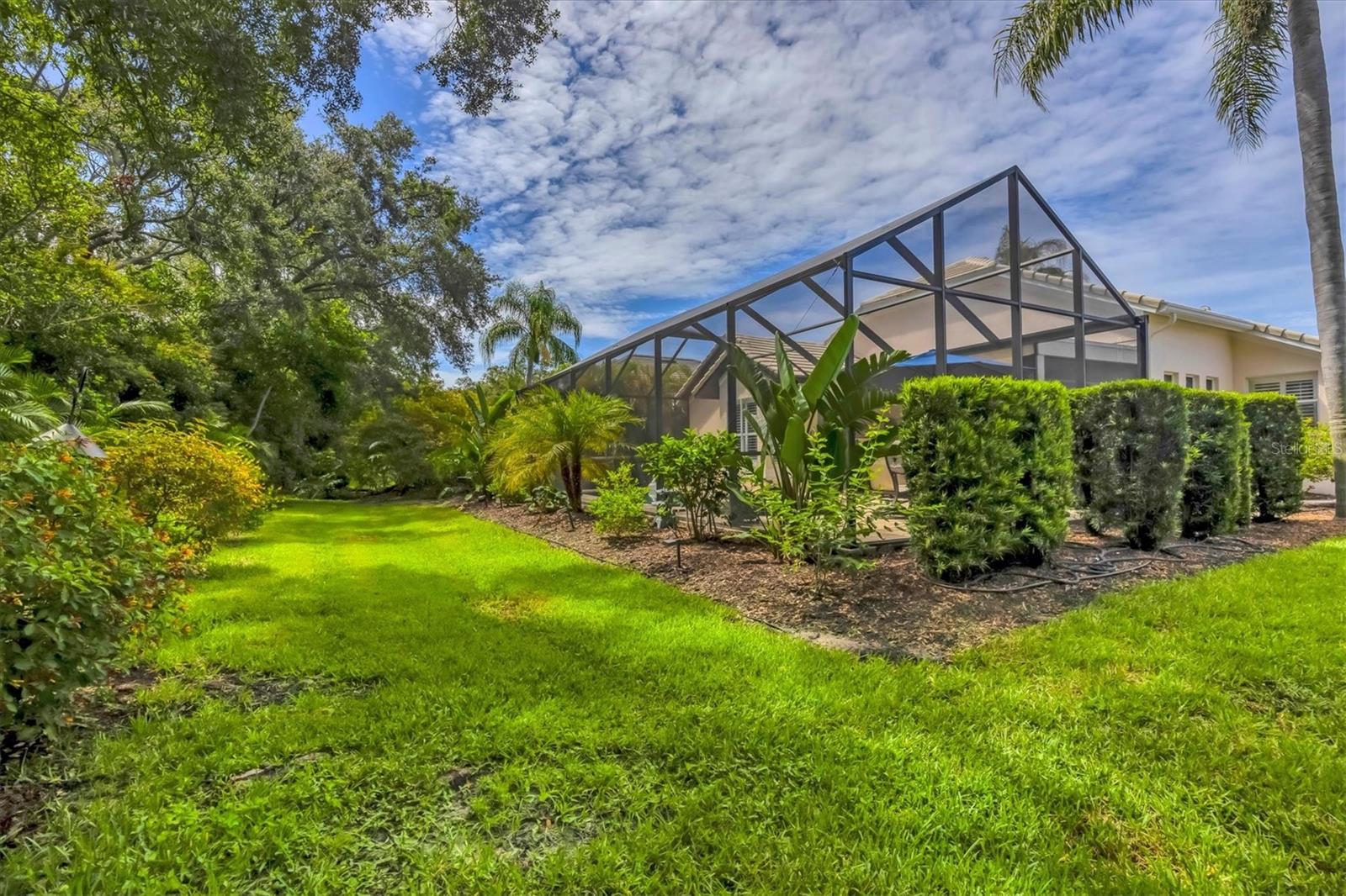 7916 HAMPTON CT — photo 40