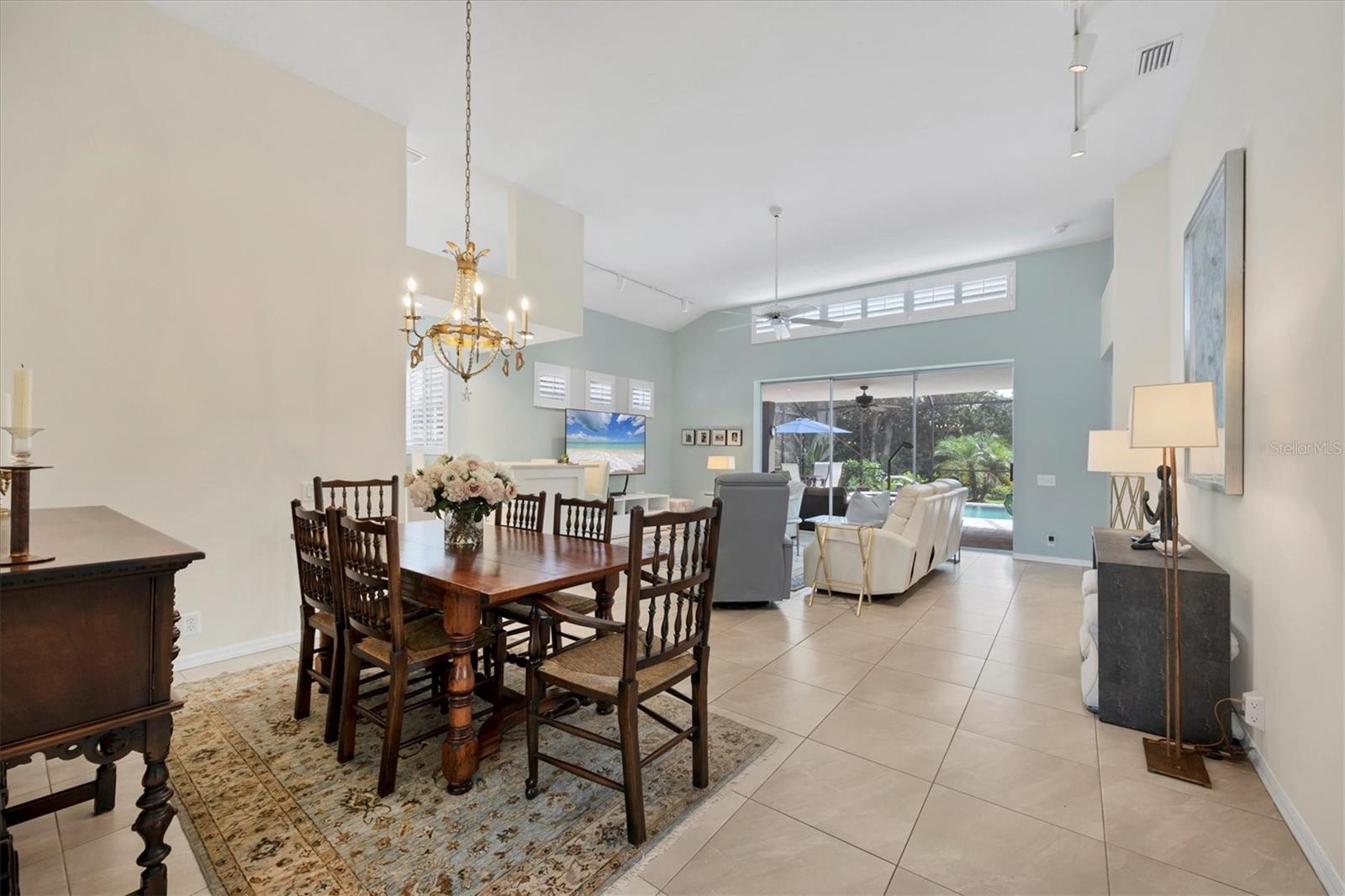 7916 HAMPTON CT — photo 18
