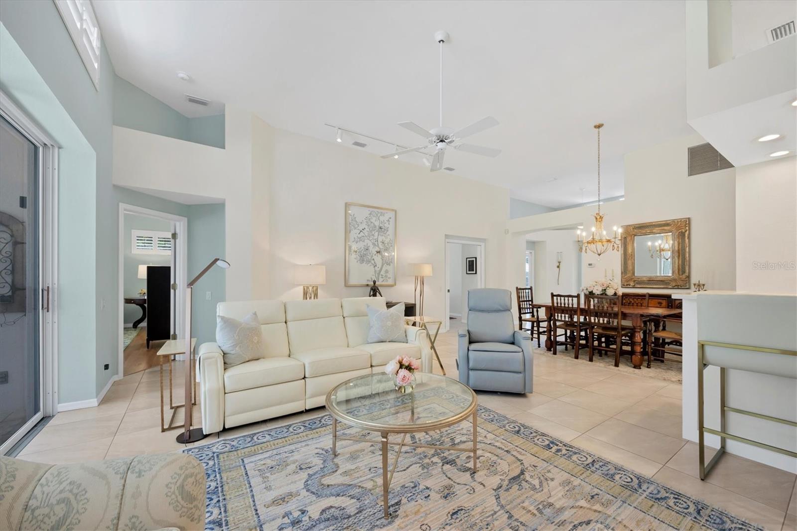 7916 HAMPTON CT — photo 10